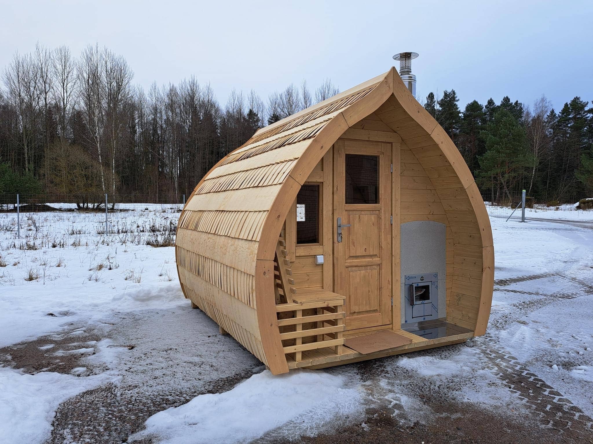 Iglu pirtis su terasa